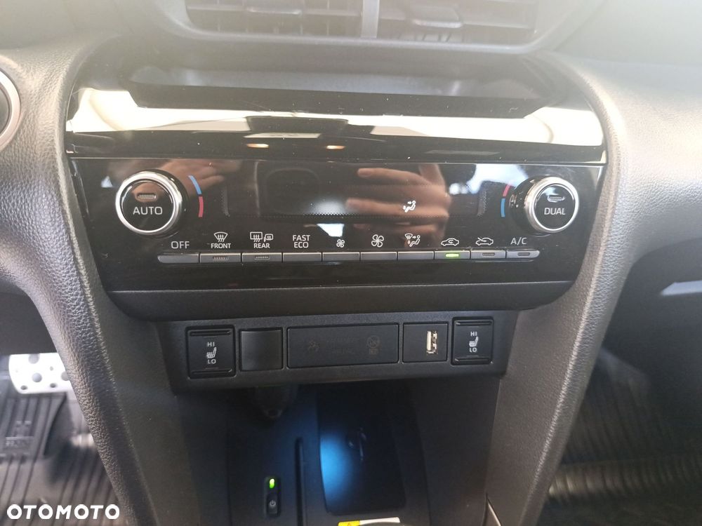 Toyota Yaris Cross Hybrid 1.5 GR Sport - 26