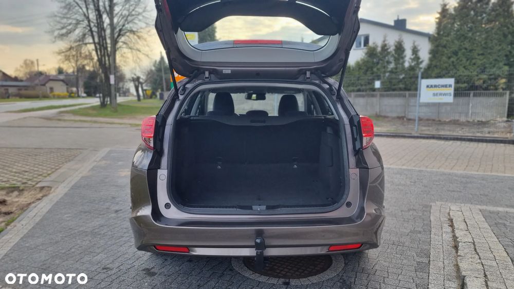 Honda Civic 1.8 i-VTEC Sport - 10