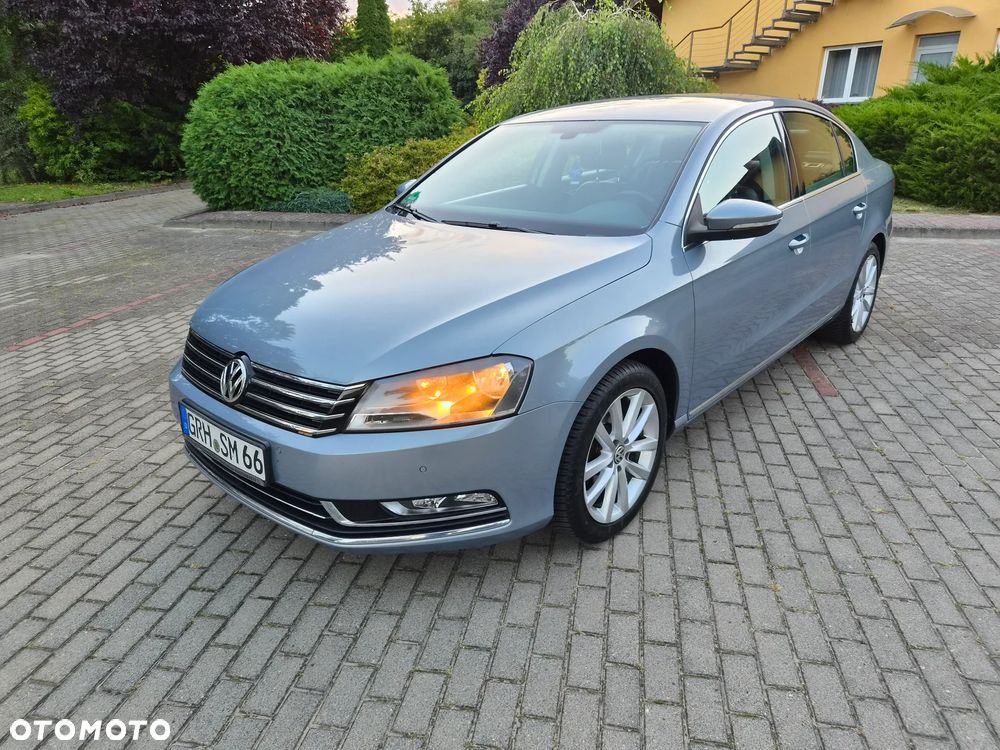 Volkswagen Passat 2.0 TSI Exclusive - 8