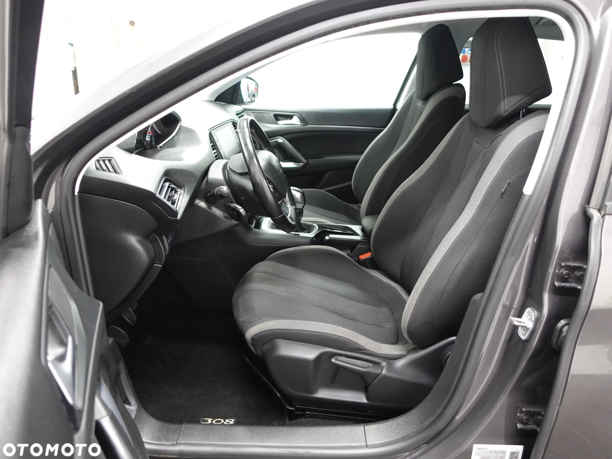 Peugeot 308 1.6 BlueHDi Style S&S - 22