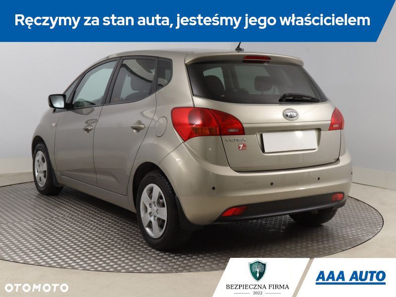 Kia Venga - 6