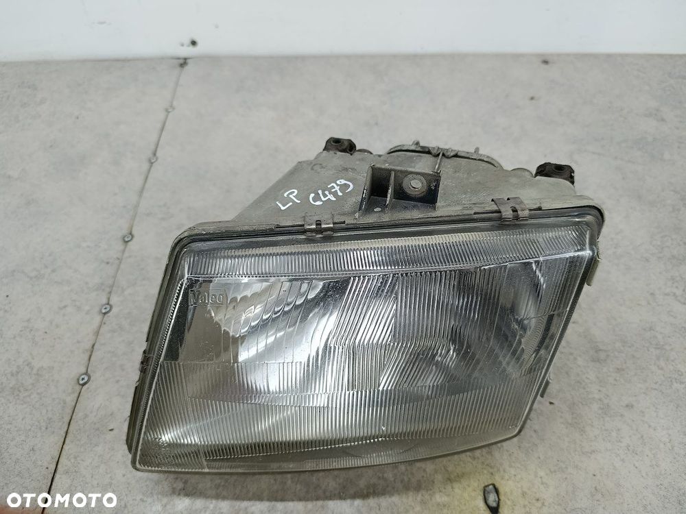 LAMPA PRZÓD LEWA MERCEDES-BENZ VITO W638 6388200061 67629570  VALEO - 2