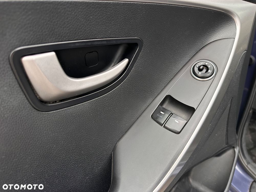 Hyundai i30 1.6 CRDi Comfort - 18