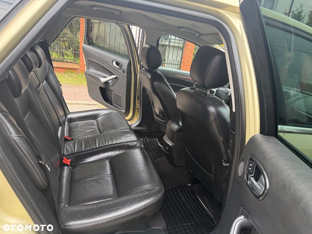 Ford Mondeo 2.0 TDCi Ghia X - 12