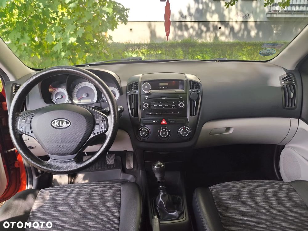 Kia Ceed 1.4 Comfort - 18