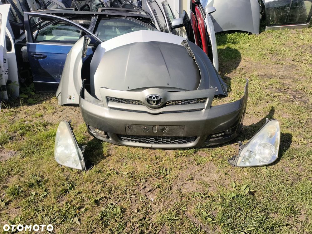 zderzak przedni przód grill TOYOTA COROLLA VERSO 04-08 - 1