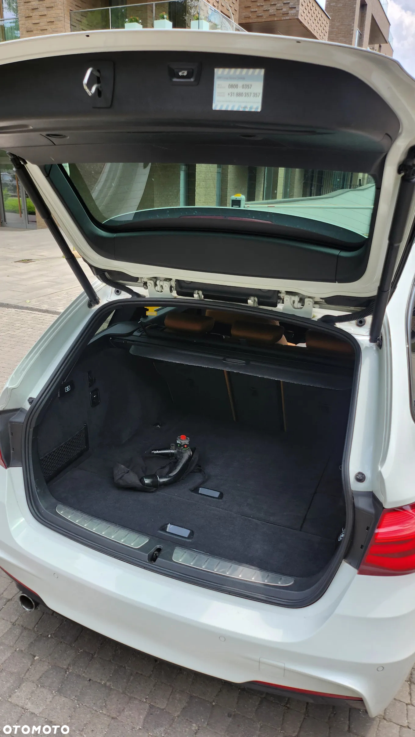 BMW Seria 3 318i M Sport Shadow - 13