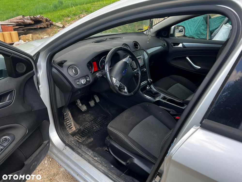 Ford Mondeo 1.8 TDCi Ambiente - 7