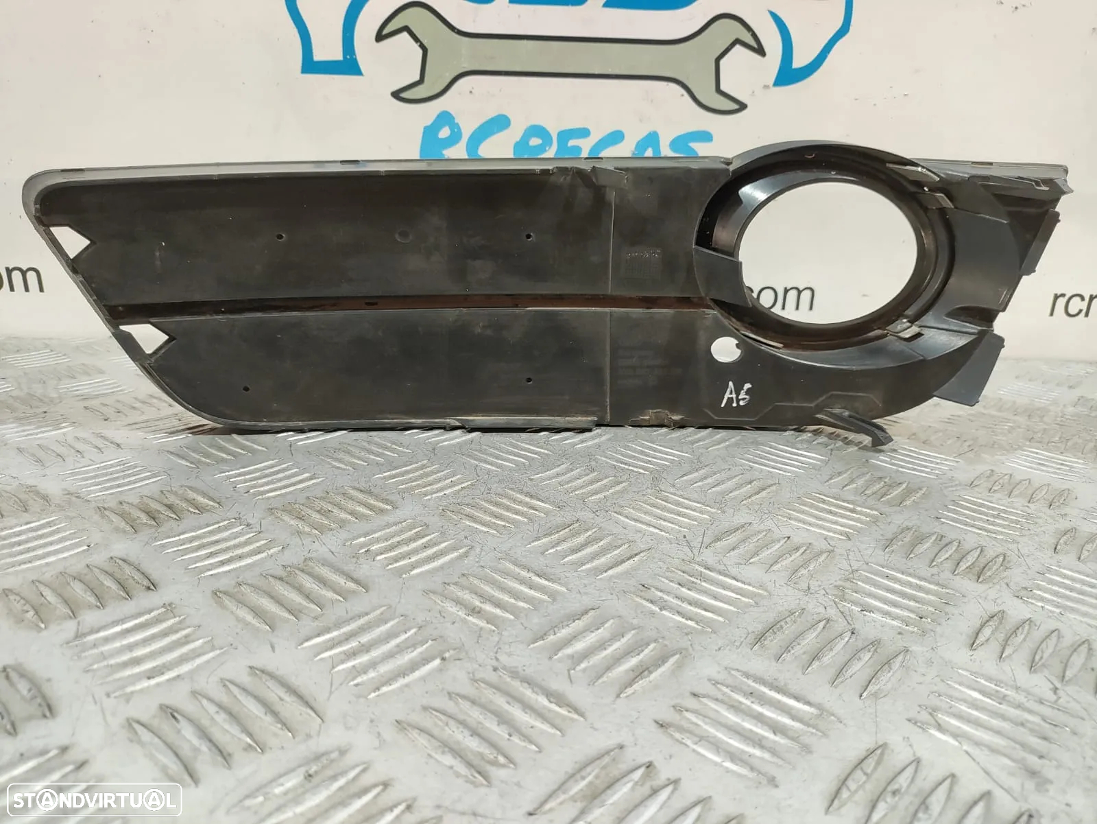 Grelha direita para-choques frontal original Audi A5 8T - 7