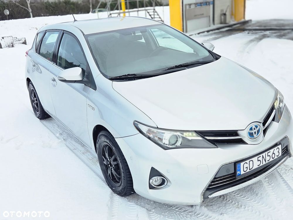 Toyota Auris 1.8 HSD Luna - 4