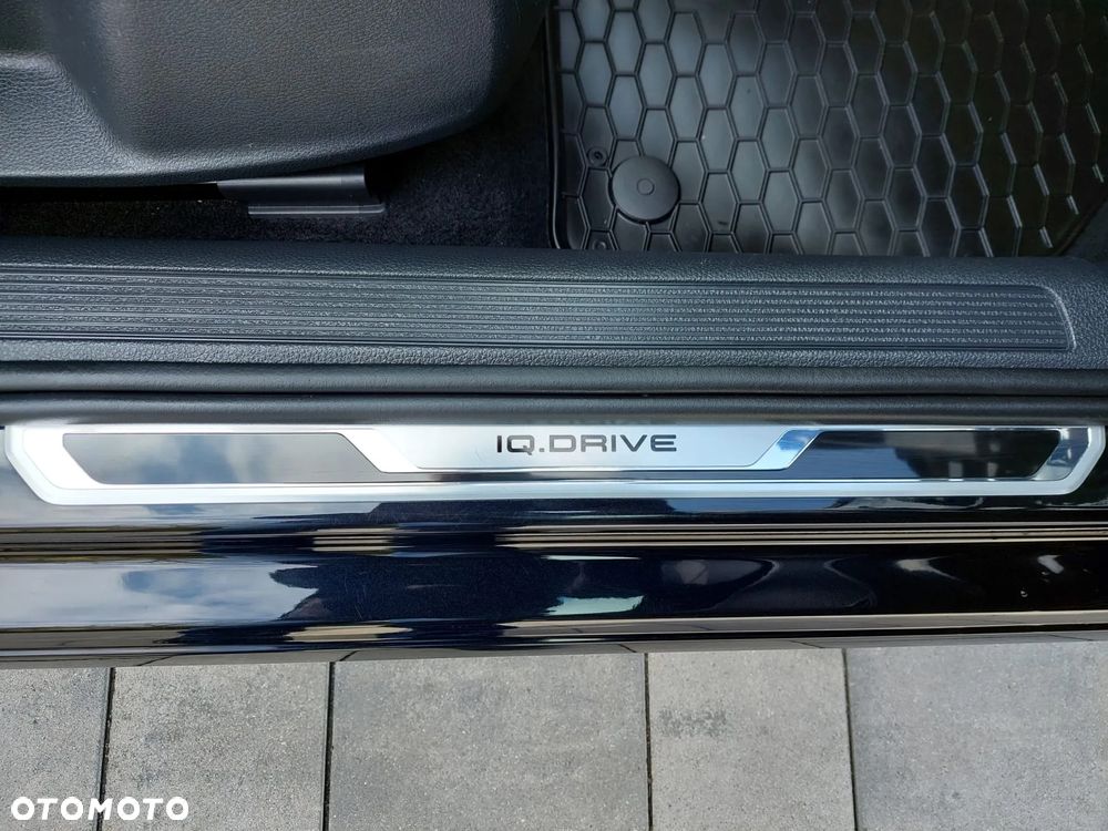 Volkswagen Golf 1.5 TSI BMT Evo IQ Drive - 27