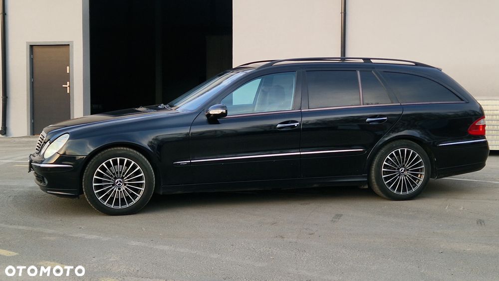 Mercedes-Benz Klasa E 320 CDI Avantgarde DPF Sport Edition AMG - 3