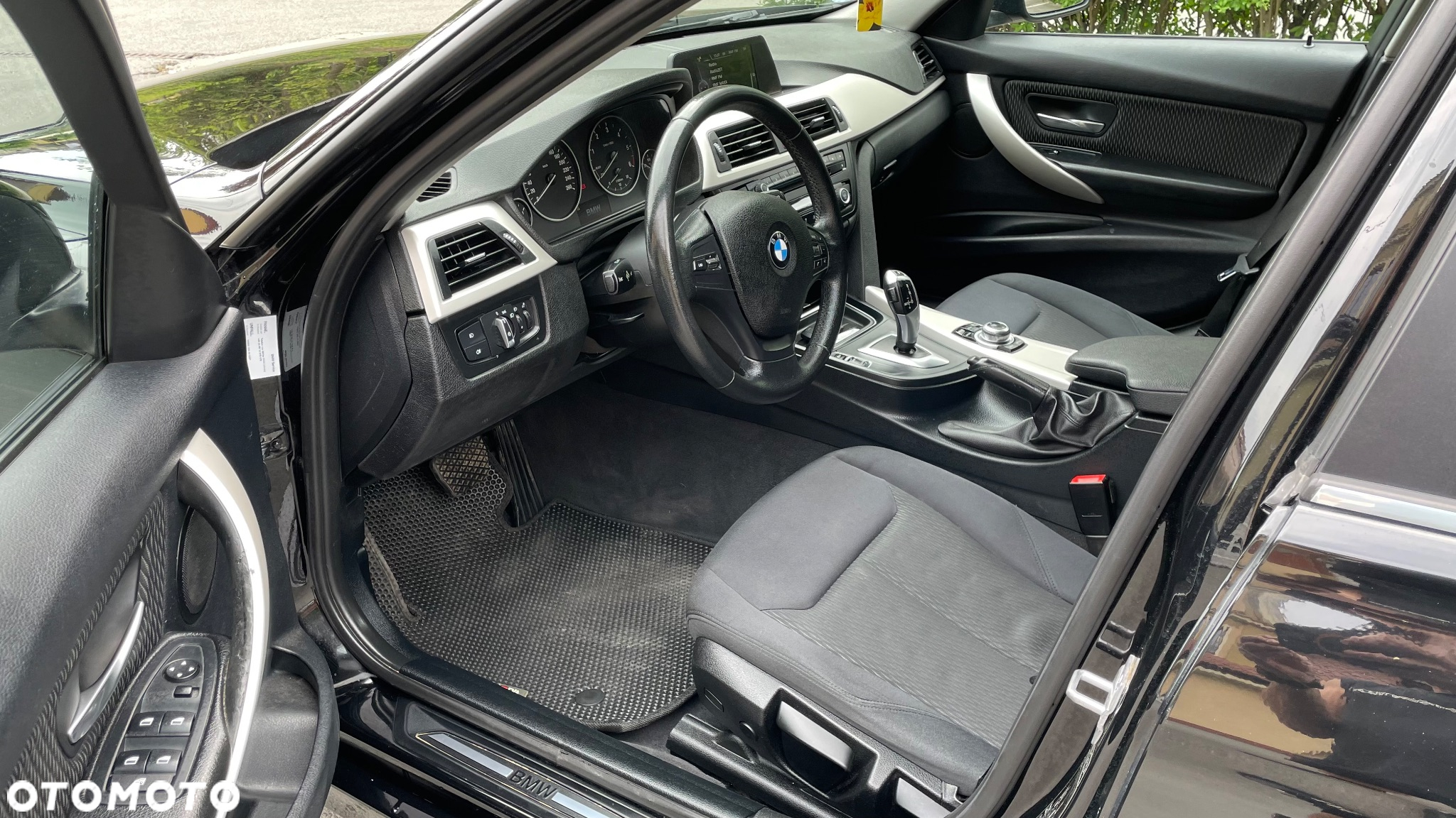 BMW Seria 3 318d Touring Modern Line - 22