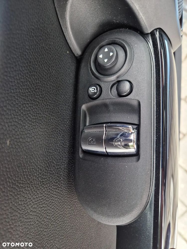 MINI Cooper SE Electric Trim - 19