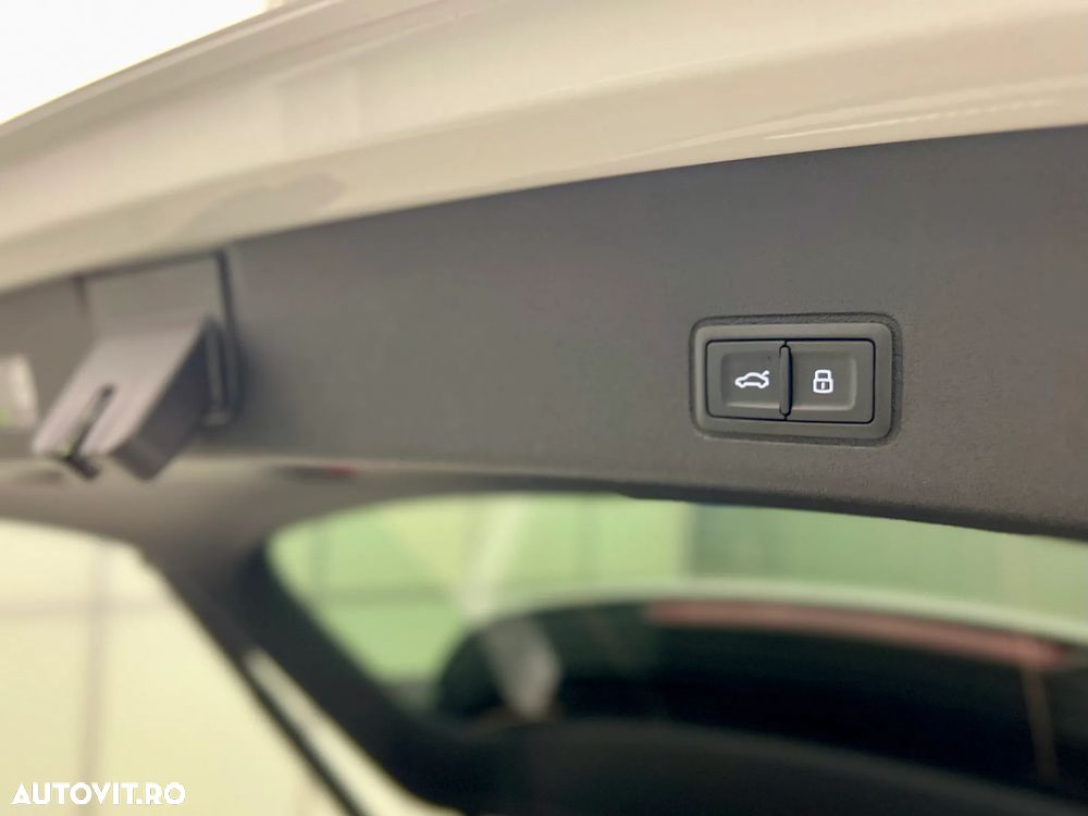 Audi Q3 2.0 40 TFSI S tronic quattro - 39