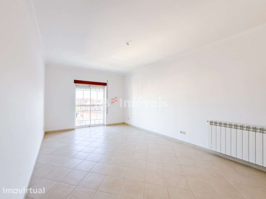 Apartamento T3+2 Duplex com terraço e garagem, no Entroncamento - Grande imagem: 3/38
