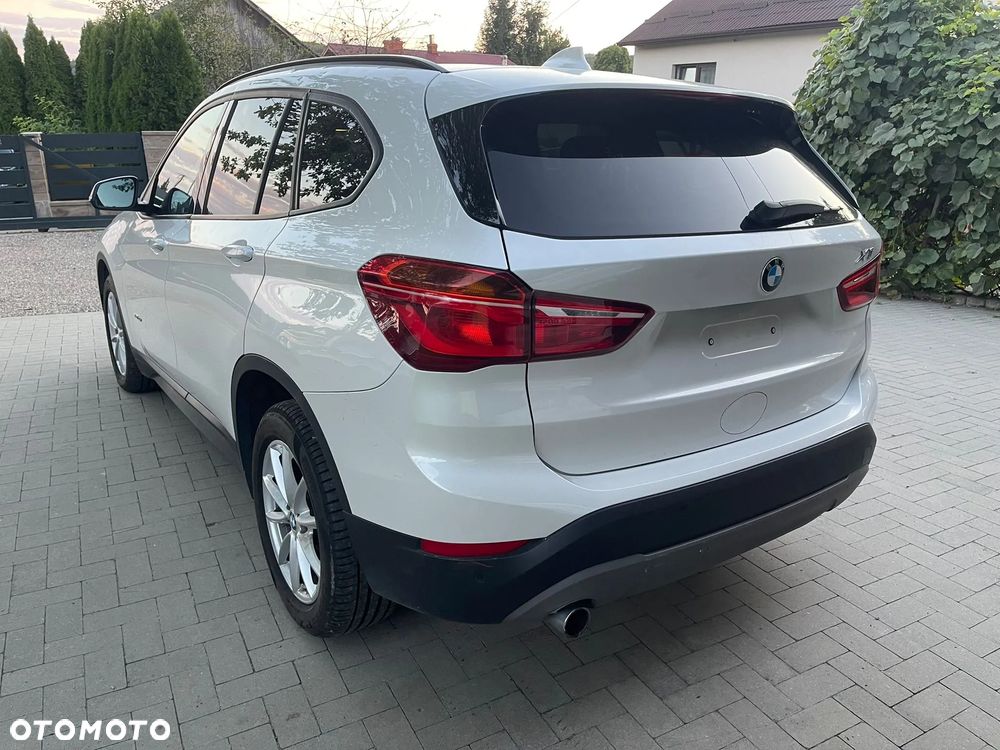 BMW X1 xDrive18d Advantage - 4