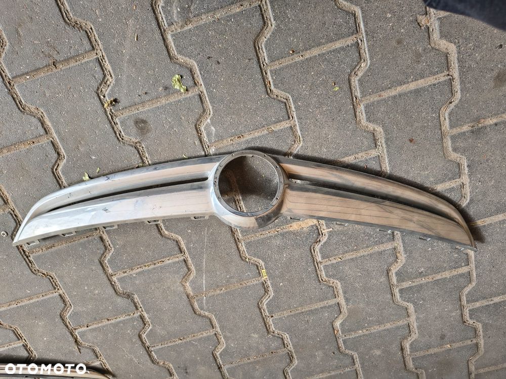 OPEL ZAFIRA C  CHROM GRILL ATRAPA 13300792 - 1