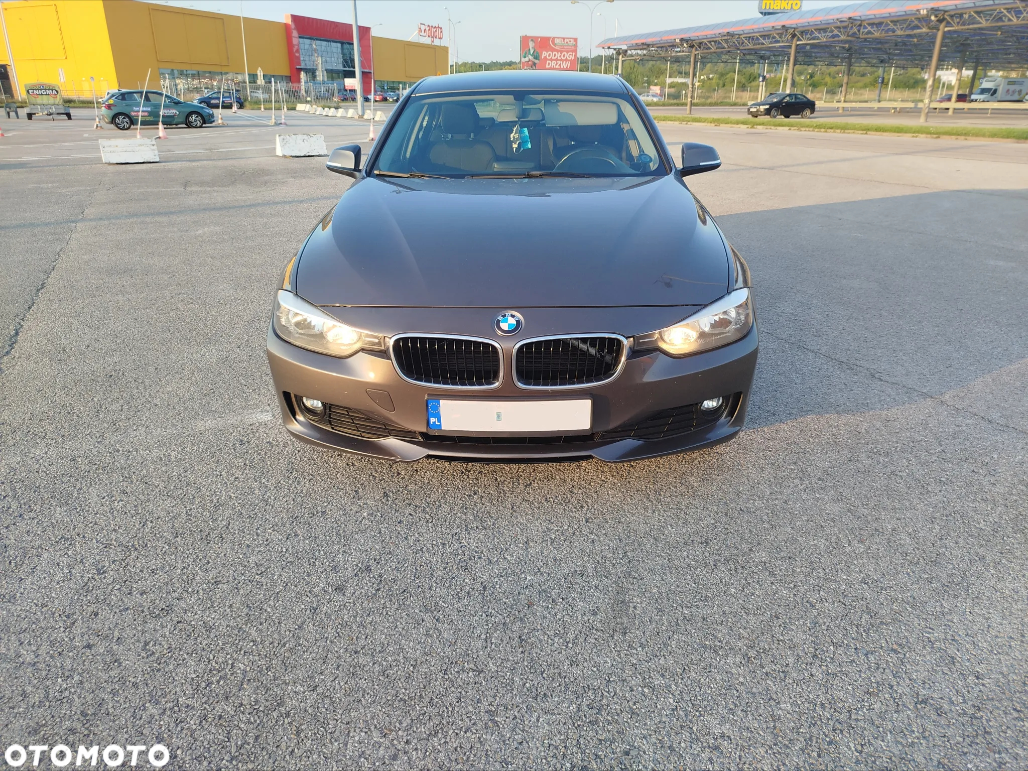 BMW Seria 3 318d - 5