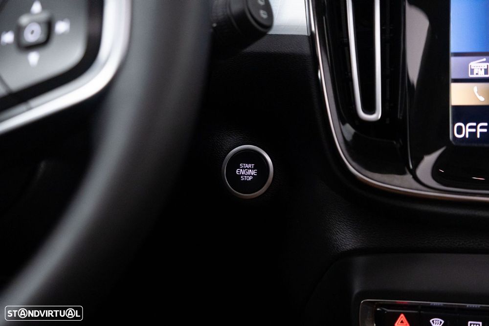 Volvo XC 40 1.5 T4 PHEV Plus Dark - 24