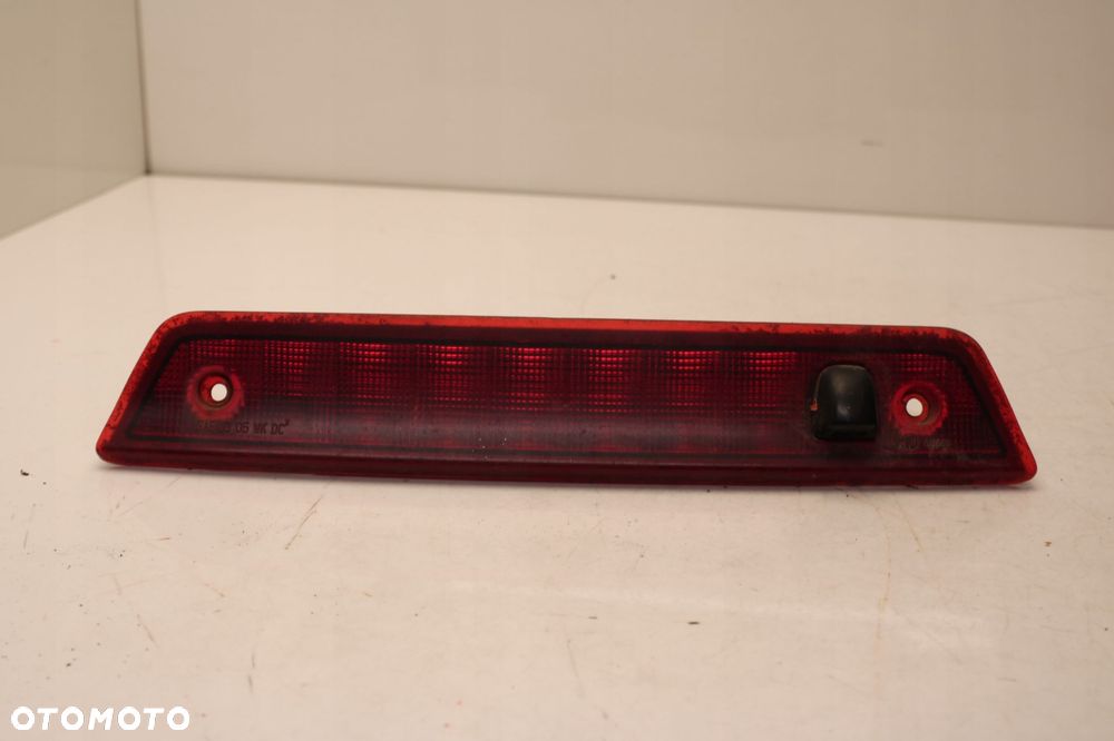 JEEP CHEROKEE III WK 04R- LAMPA TRZECIE ŚWIATŁO STOP STOPU - 1
