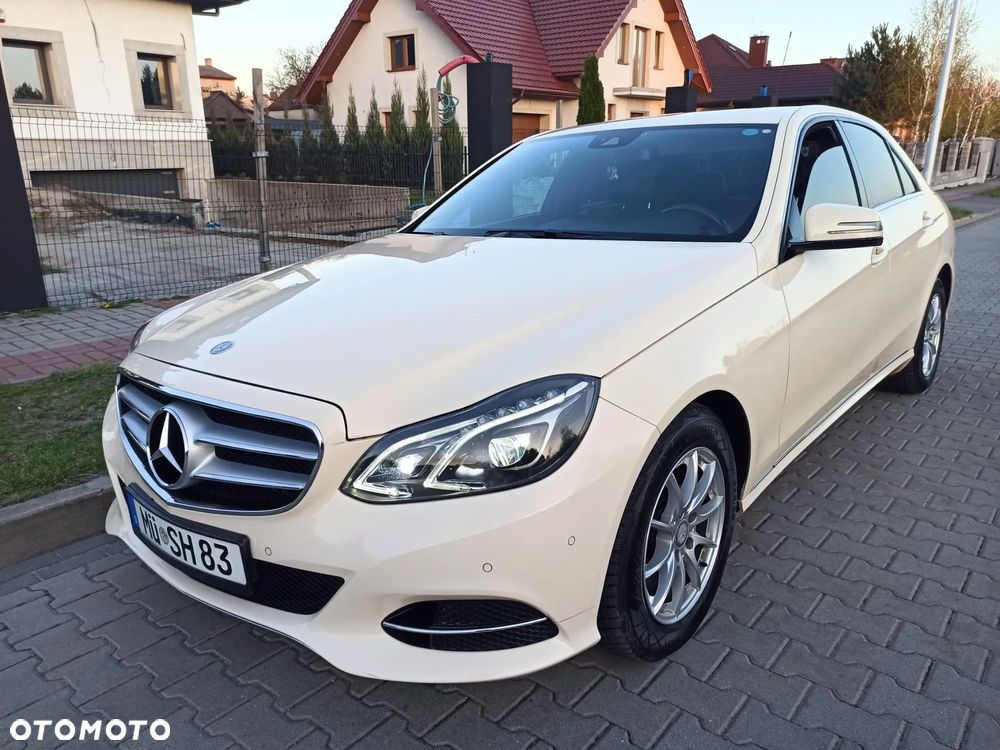 Mercedes-Benz Klasa E 220 BlueTEC 4Matic 7G-TRONIC - 4