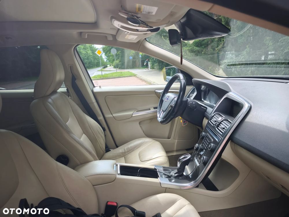Volvo XC 60 T5 Powershift Momentum - 7