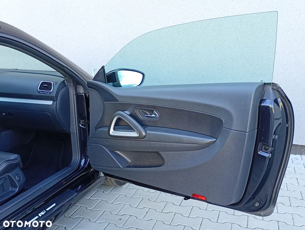 Volkswagen Scirocco 2.0 TDI DSG - 21