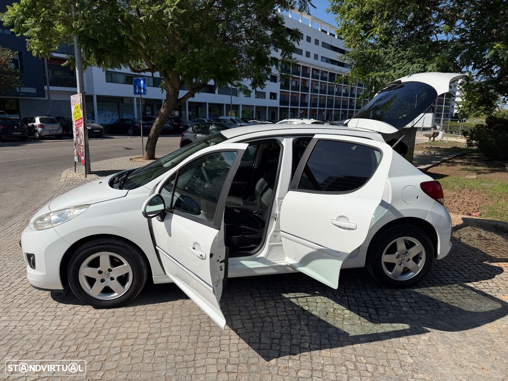 Peugeot 207 1.4 VTi Active - 17