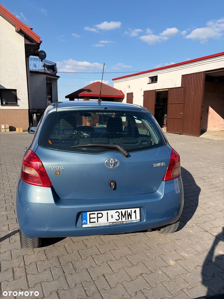 Toyota Yaris - 8