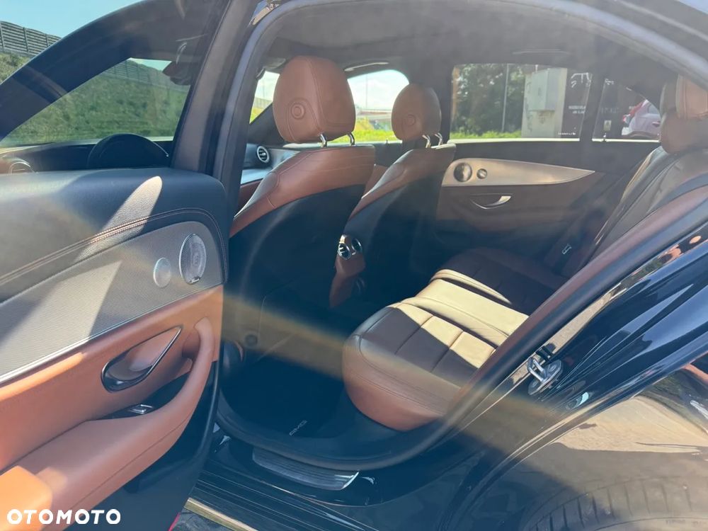 Mercedes-Benz Klasa E 220 d 9G-TRONIC AMG Line - 27