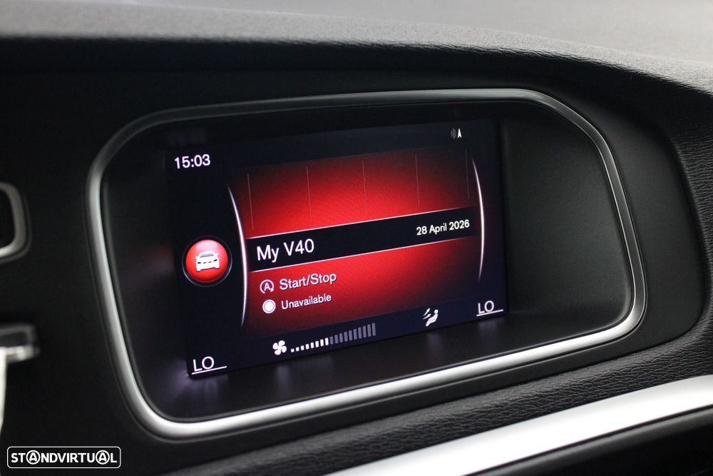 Volvo V40 Cross Country 2.0 D3 Momentum - 16