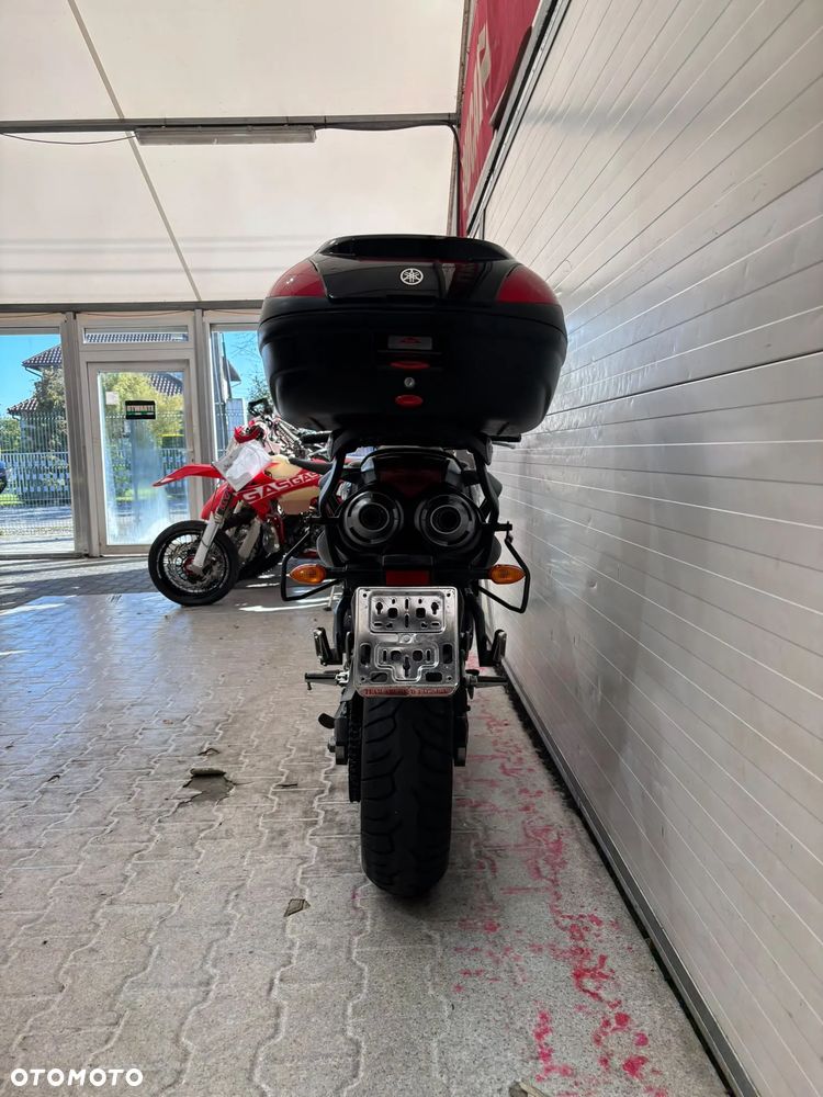 Yamaha FZ - 31