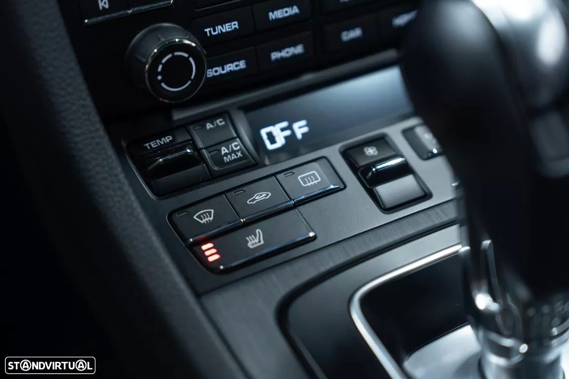 Porsche 911 (991) Carrera GTS PDK - 47