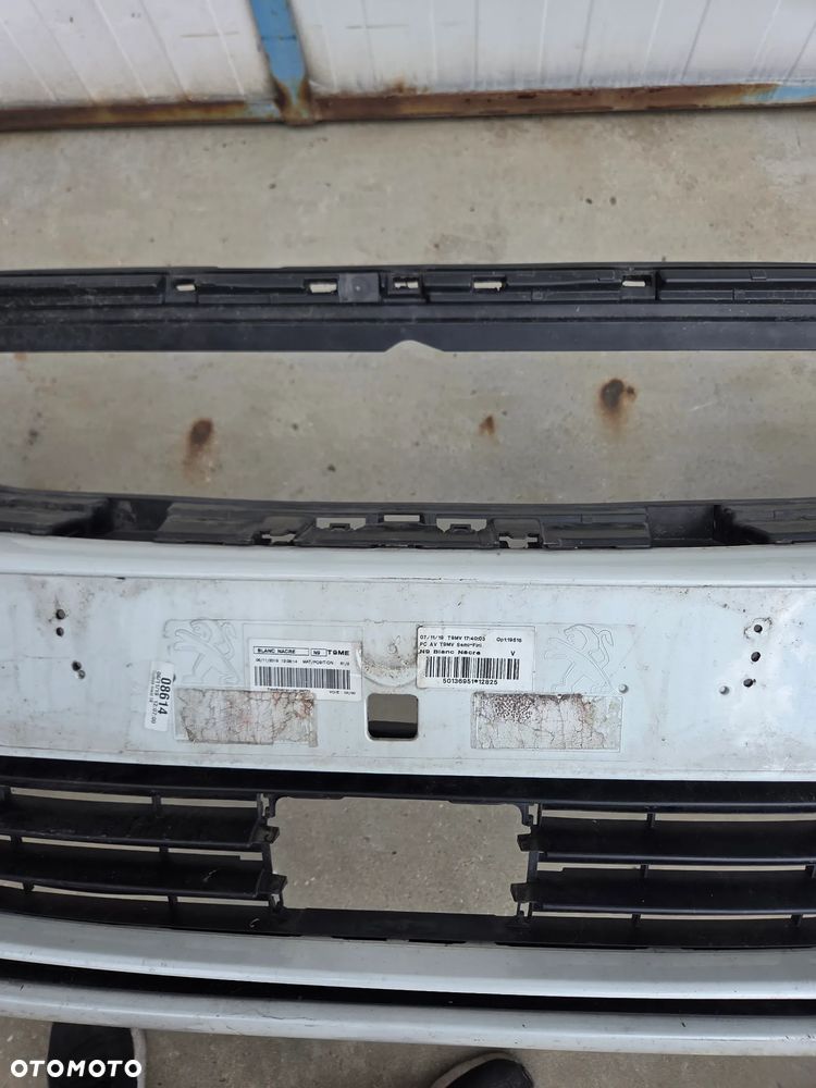 Zderzak przedni Peugeot 308 T9 LIFT 4 PDC - 9