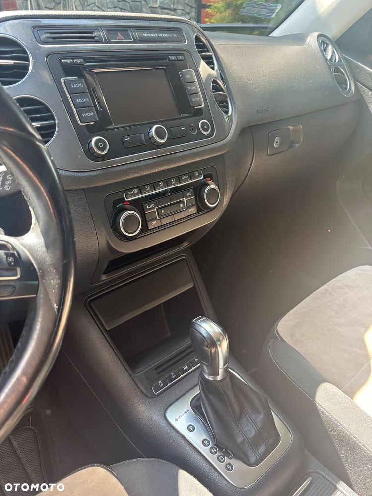 Volkswagen Tiguan 2.0 TDI DPF 4Motion BlueMotion Technology DSG Sport & Style - 12