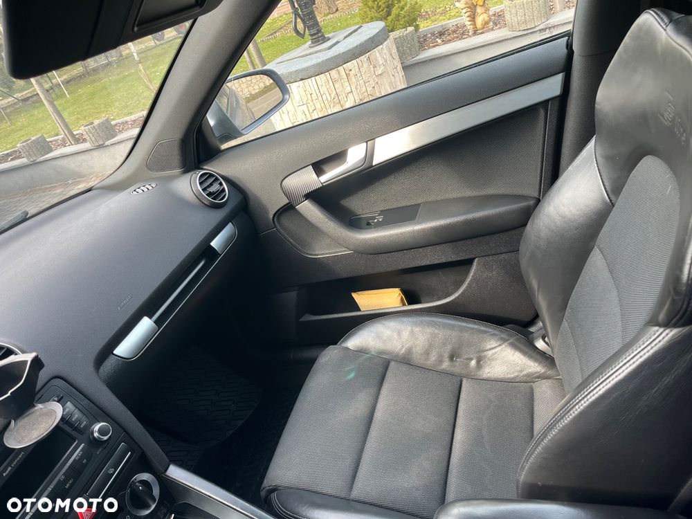 Audi A3 Sportback 2.0 TDI DPF Ambition - 16