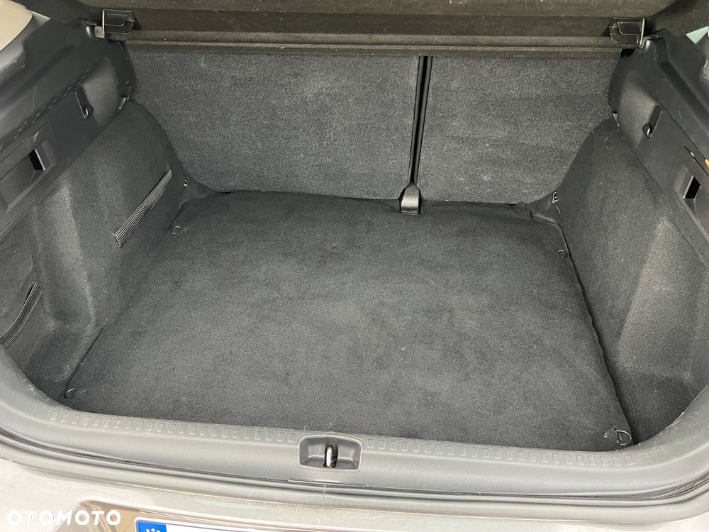 Citroën C4 BlueHDi 100 Stop&Start 86g Selection - 19