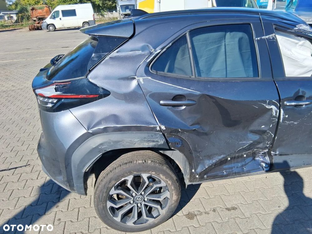 Toyota Yaris Cross 2025 photo 2