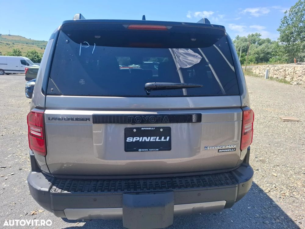 Toyota Land Cruiser 250 - 7