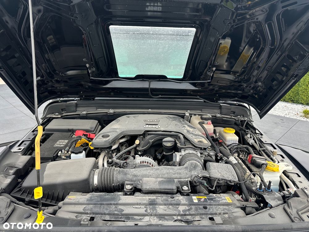 Jeep Wrangler 3.6 Unlim Sahara - 25