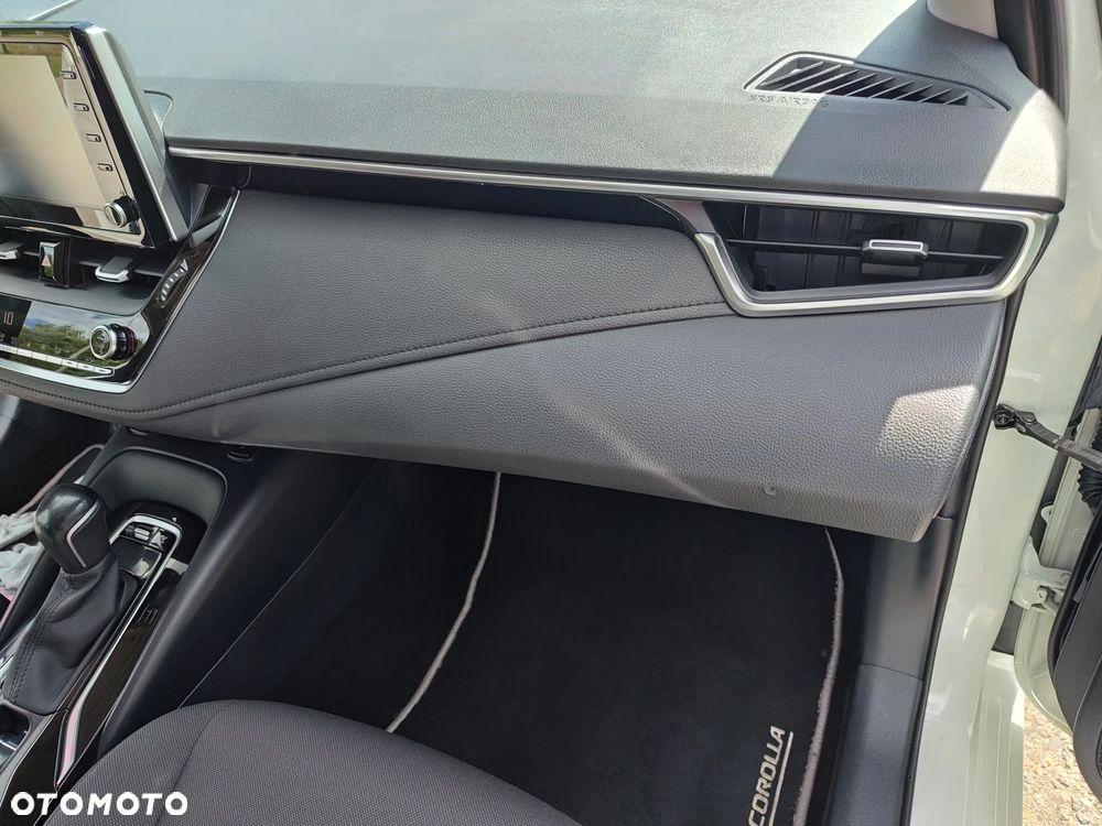 Toyota Corolla 1.8 Hybrid Comfort - 13