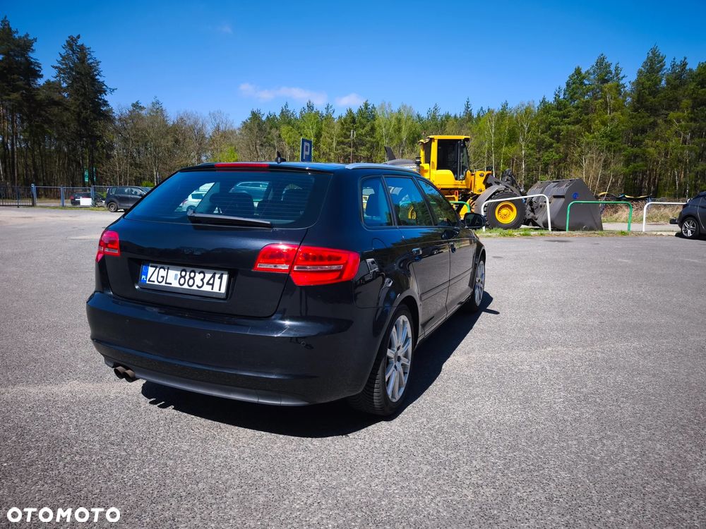 Audi A3 Sportback 1.8 TFSI S tronic S line Sportpaket - 3