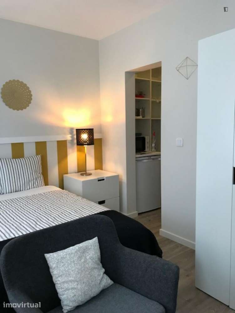 Estúdio - localizado em Campolide Lisbon - Grande imagem: 2/10