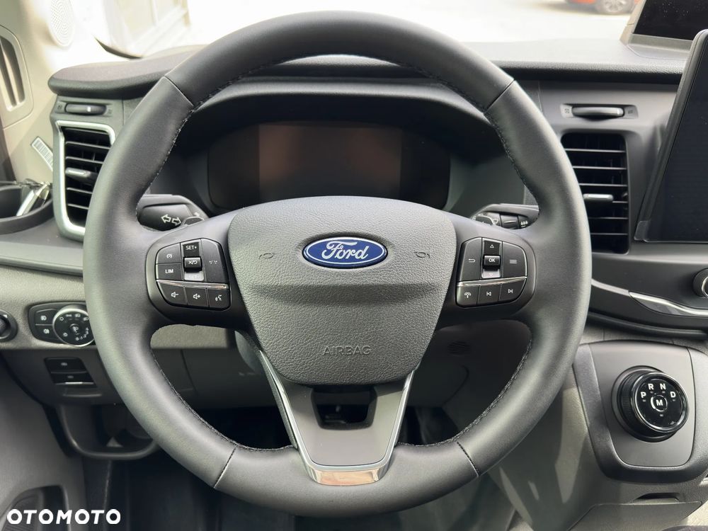 Ford Transit - 18
