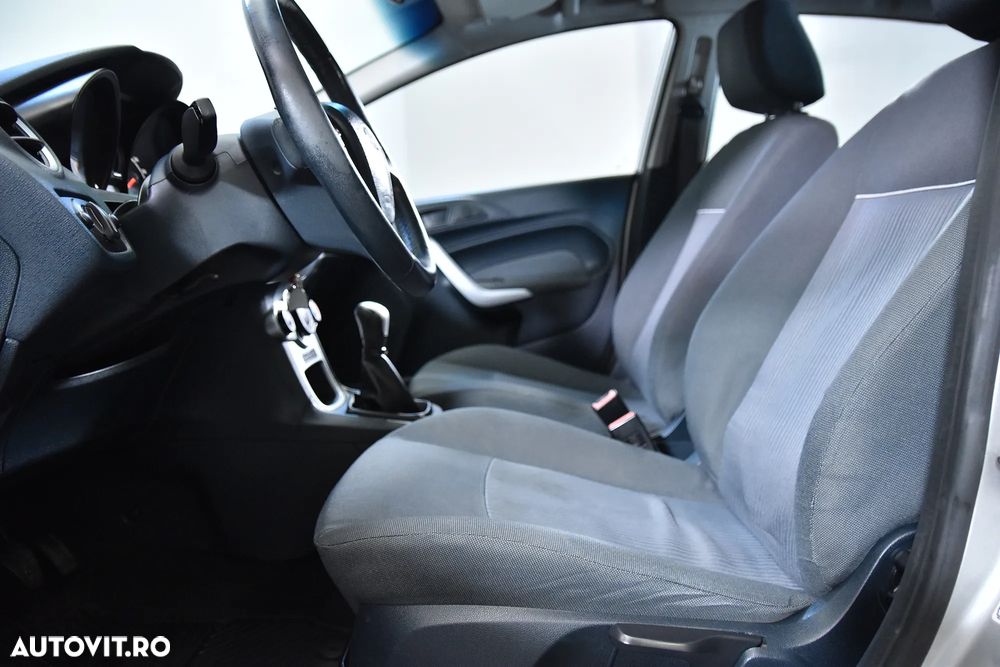 Ford Fiesta - 20