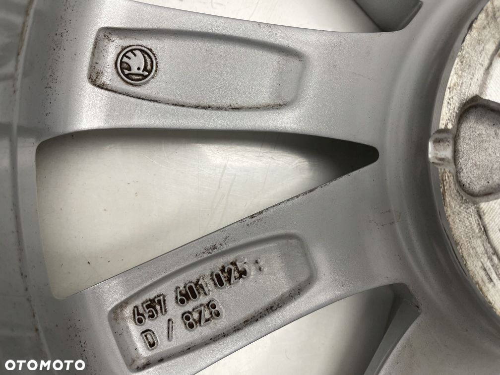 FELGA SKODA SCALA KAMIQ 6,5J 17 ET40 657601025D - 4