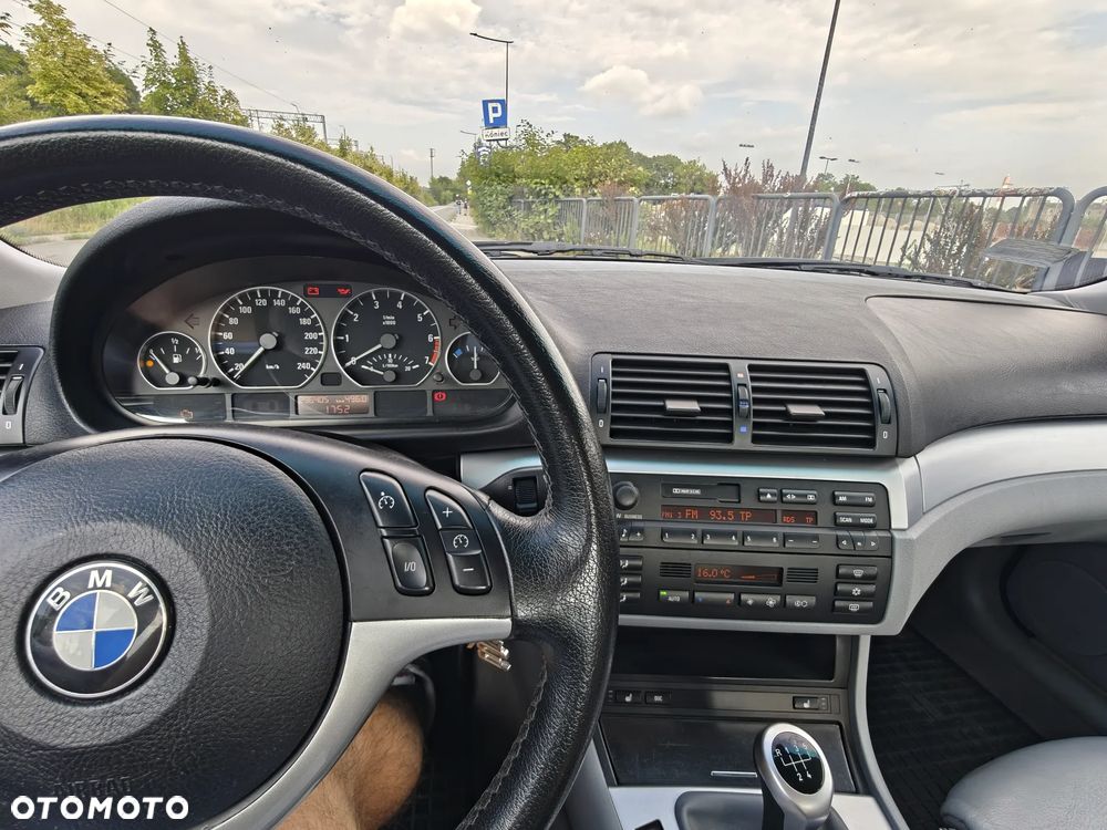 BMW Seria 3 325i - 33