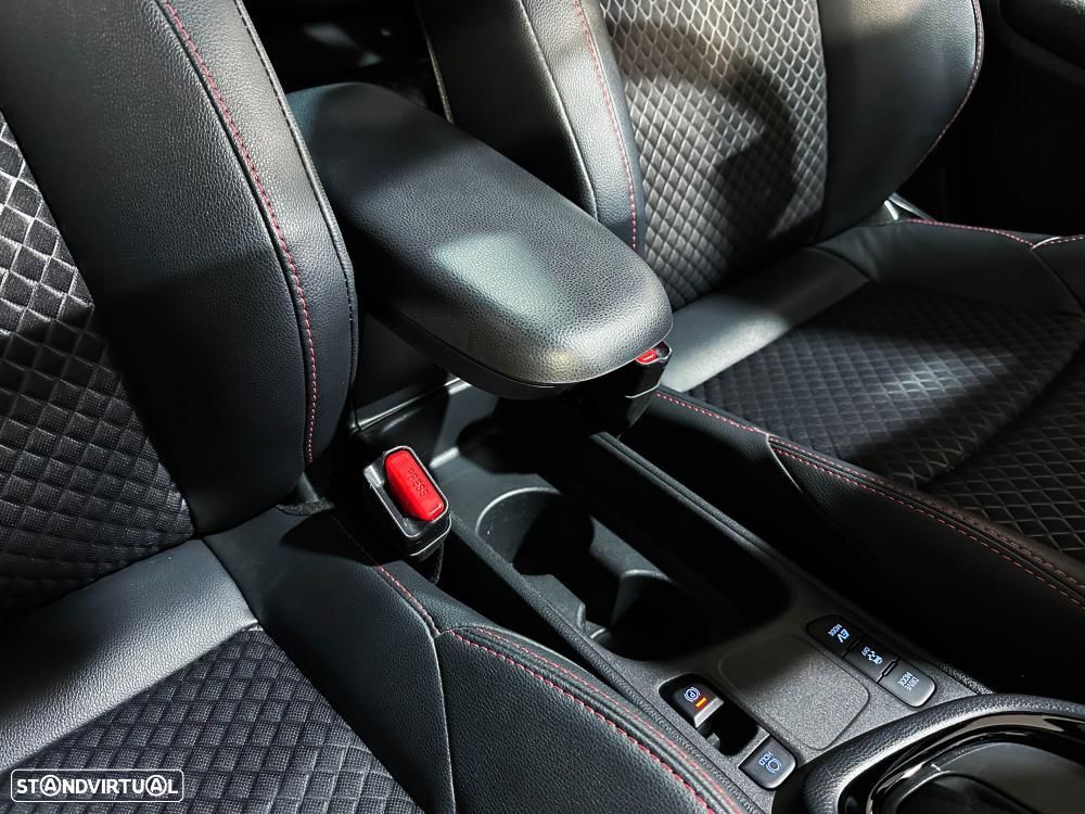 Toyota Yaris 1.5 HDF Comfort - 36