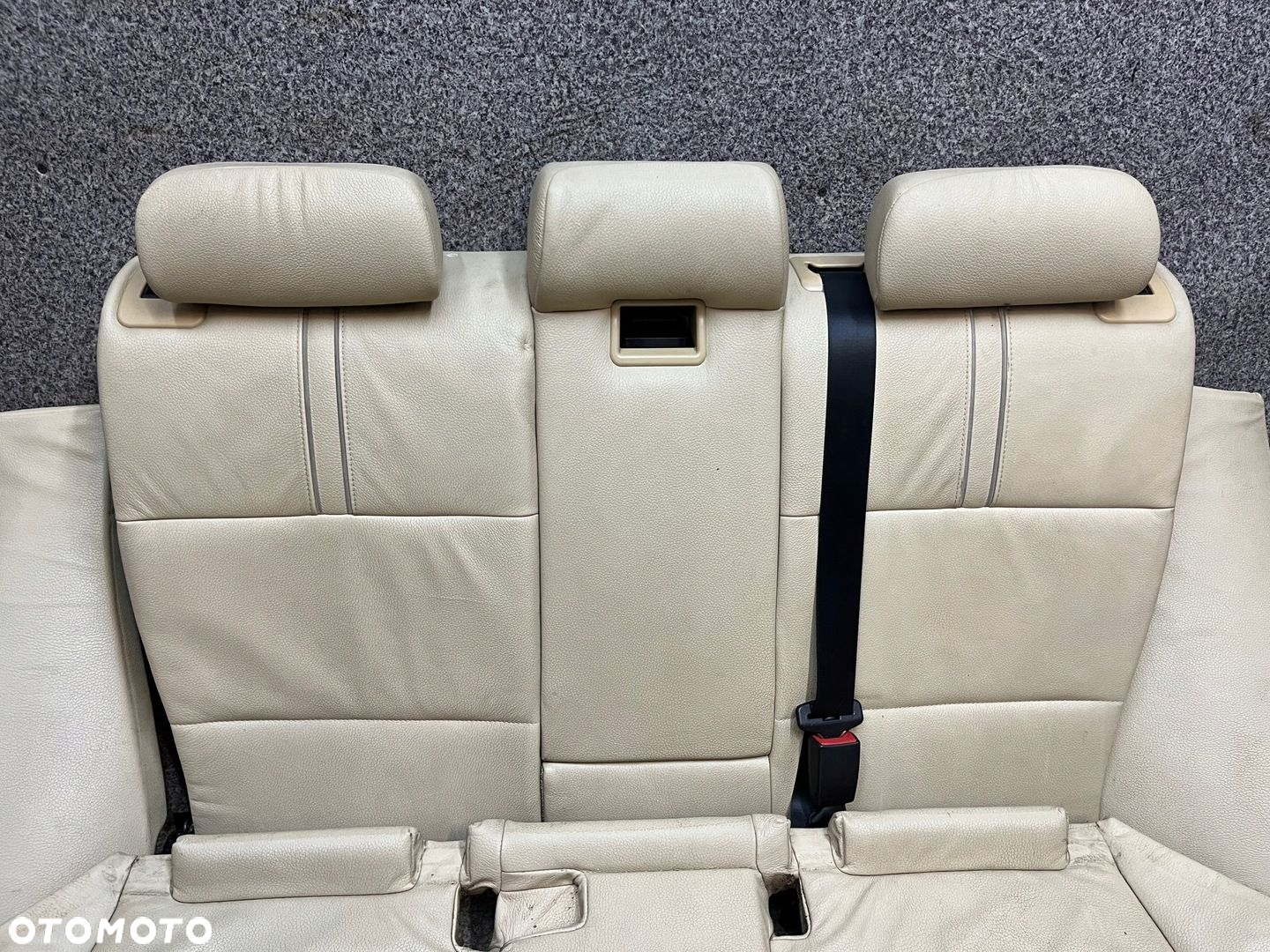 Kanapa tylna podlokietnik cupholder tyl skora bezowa LADNA BMW X3 E83 ORG - 6